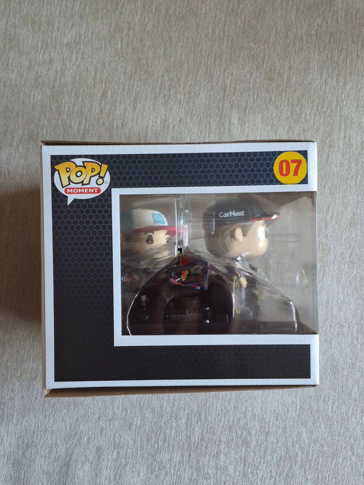 ORACLE RED BULL RACING: ORACLE RED BULL RACING TEAM (POP! MOMENT) VINYL FIGURE #07