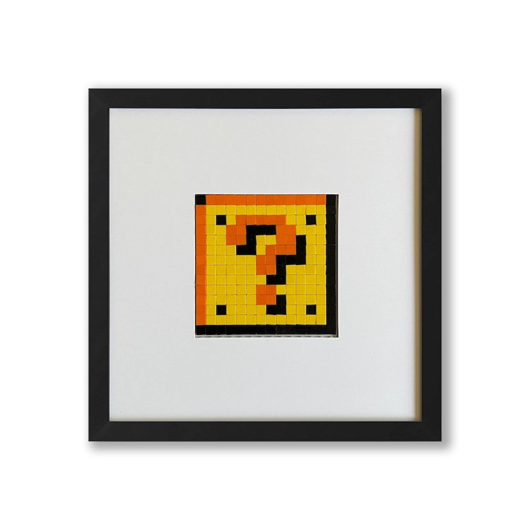 SUPER MARIO MYSTERY BOX PIXEL ART