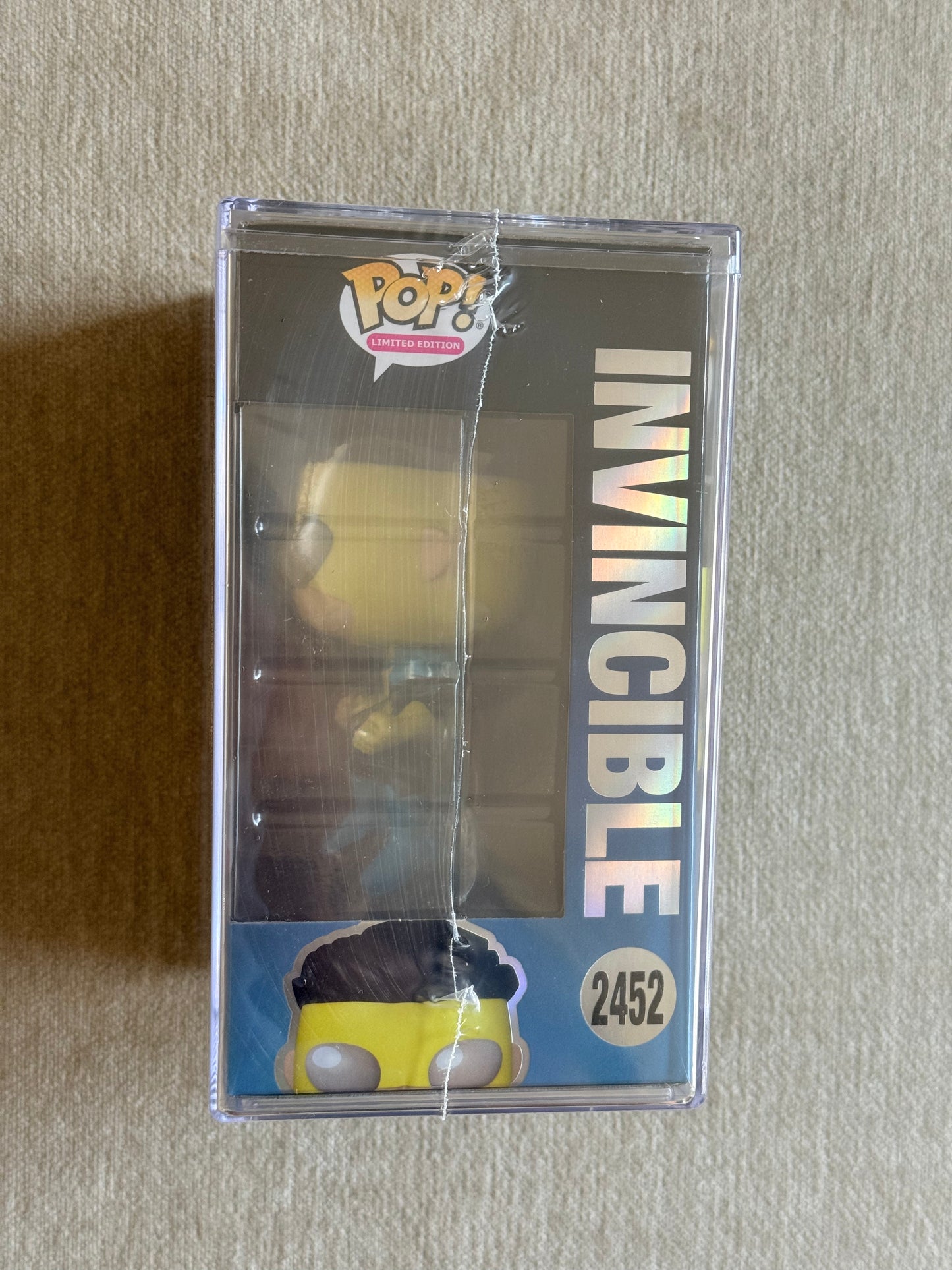 INVINCIBLE: INVINCIBLE (FLOATING) (2,000 PCS LIMITED) VINYL FIGURE #2452