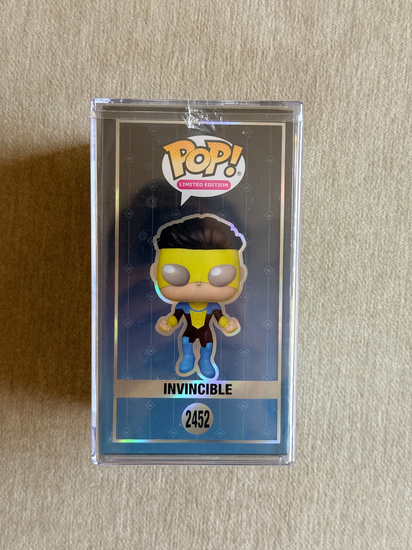 INVINCIBLE: INVINCIBLE (FLOATING) (2,000 PCS LIMITED) VINYL FIGURE #2452