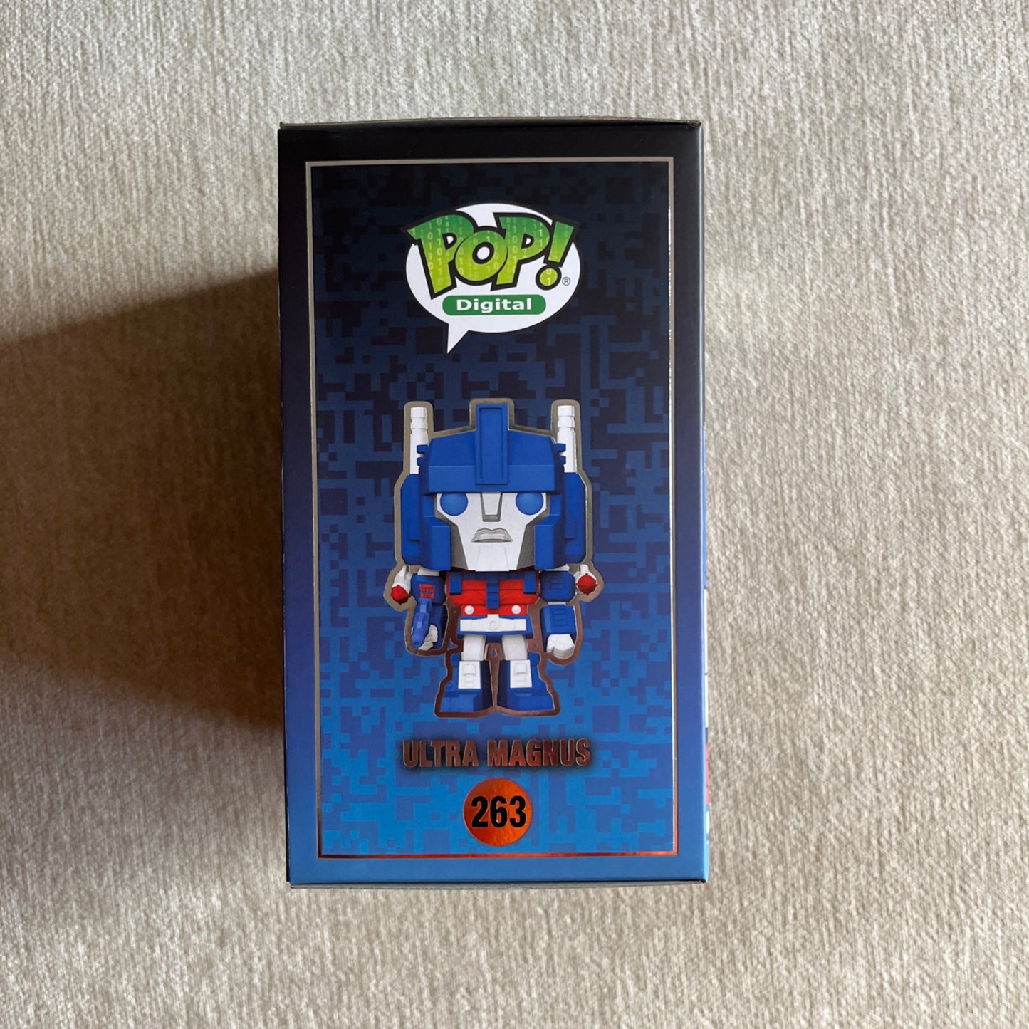 TRANSFORMERS: ULTRA MAGNUS (2,000 PCS LIMITED) VINYL FIGURE #263