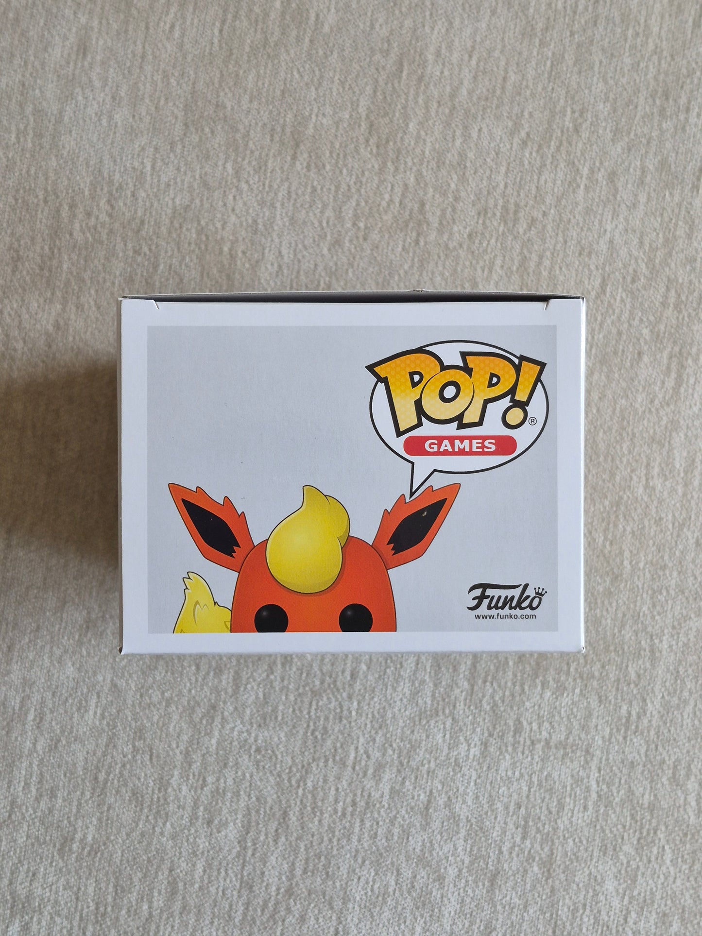 POKÉMON: FLAREON VINYL FIGURE #629