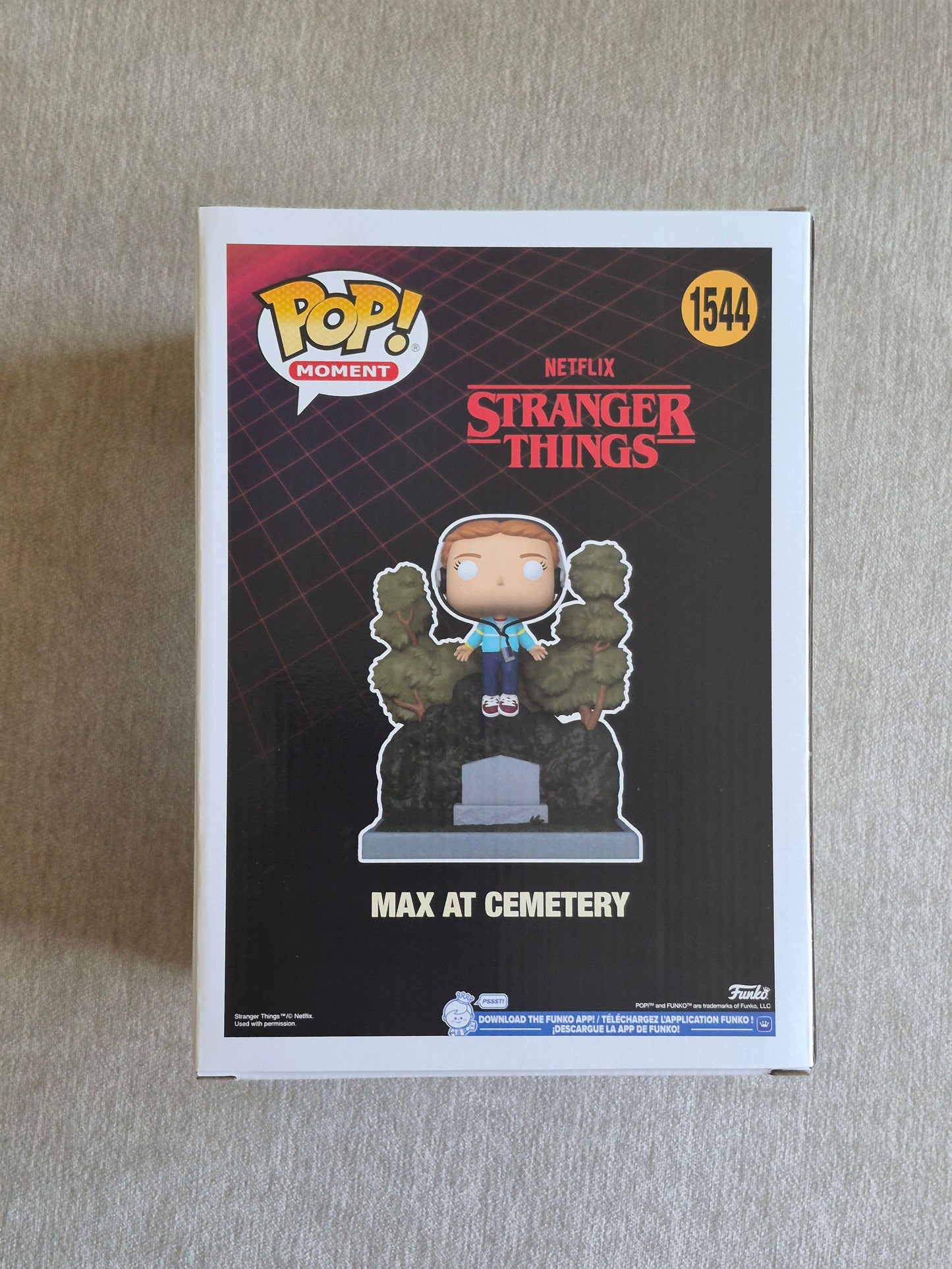 STRANGER THINGS: MAX AT CEMETERY VINYL FIGURE #1544
